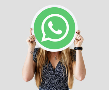 1. Contactează-ne pe WhatsApp